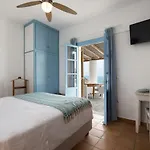 Anerousses Mykonian Traditional * Houlakia (Mykonos)