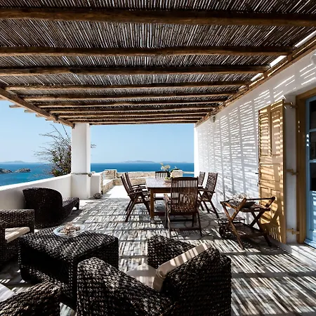 Anerousses Mykonian Traditional شقة