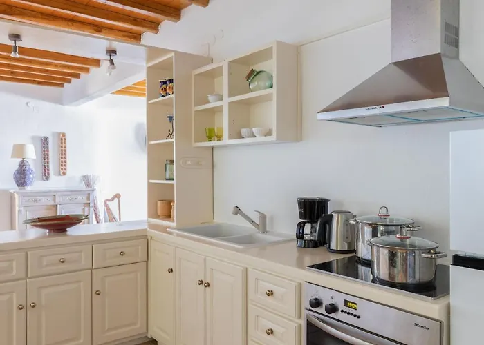 Anerousses Mykonian Traditional Apartment *